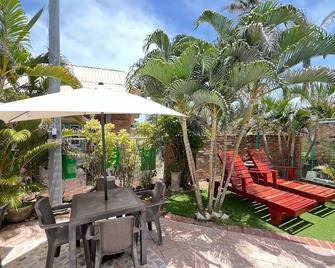 Hotel Boutique Casa Berastegui - Puerto Colombia - Patio