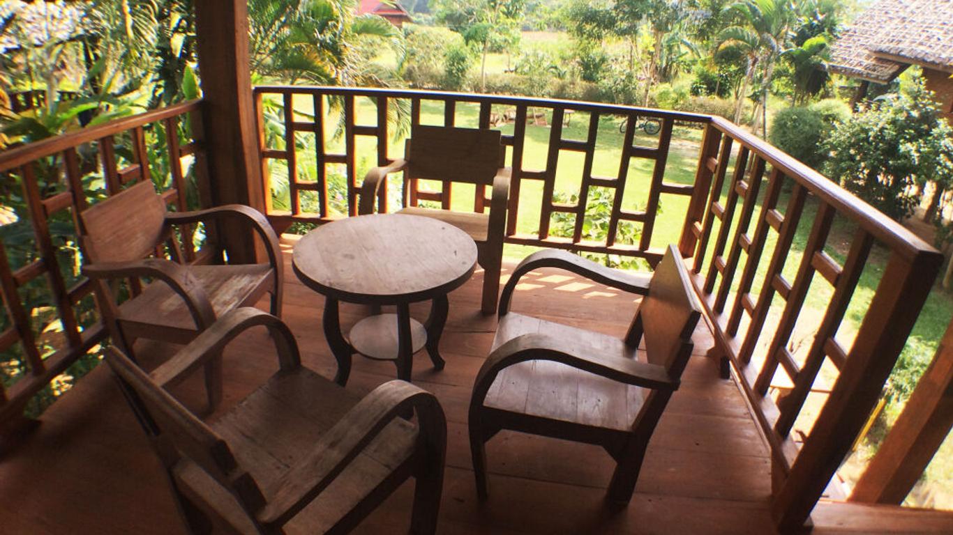 Pai Country Hut