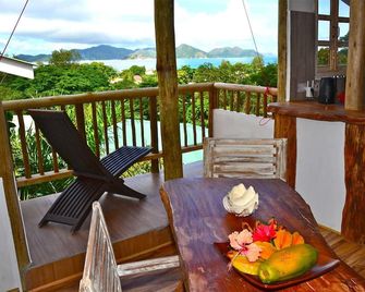 Kaz Ladouceur - La Digue Island - Balcon