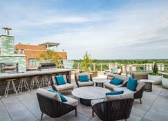 Global Luxury Suites Bethesda Chevy Chase - Bethesda - Balcony