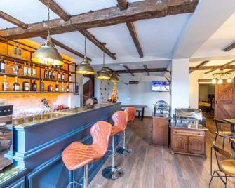 Pine Chalets by KA Group - Gudauri - Bar