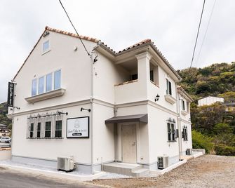 Guest Villa Hakone Yumoto Riverside - Hakone - Building