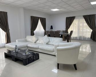 Nordic Gardens - Karbābād - Living room