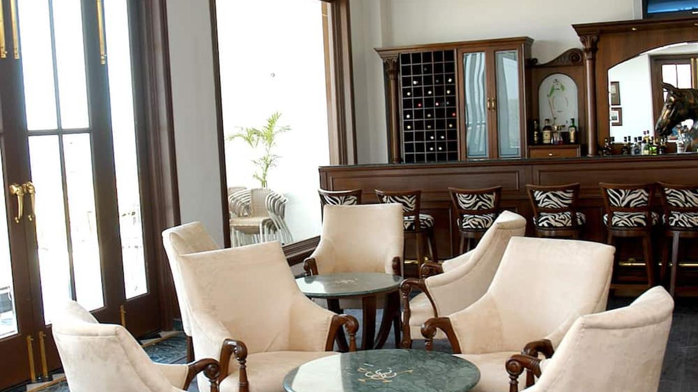 Hari Niwas Palace