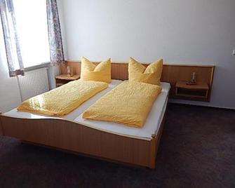 Pension Christ - Waltershausen - Schlafzimmer