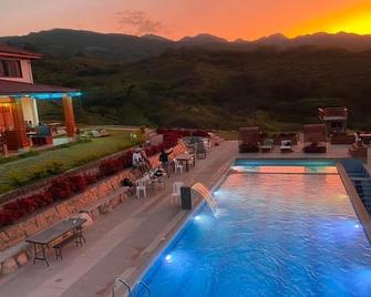 Hosteria Piedra Dura - Vilcabamba - Pool