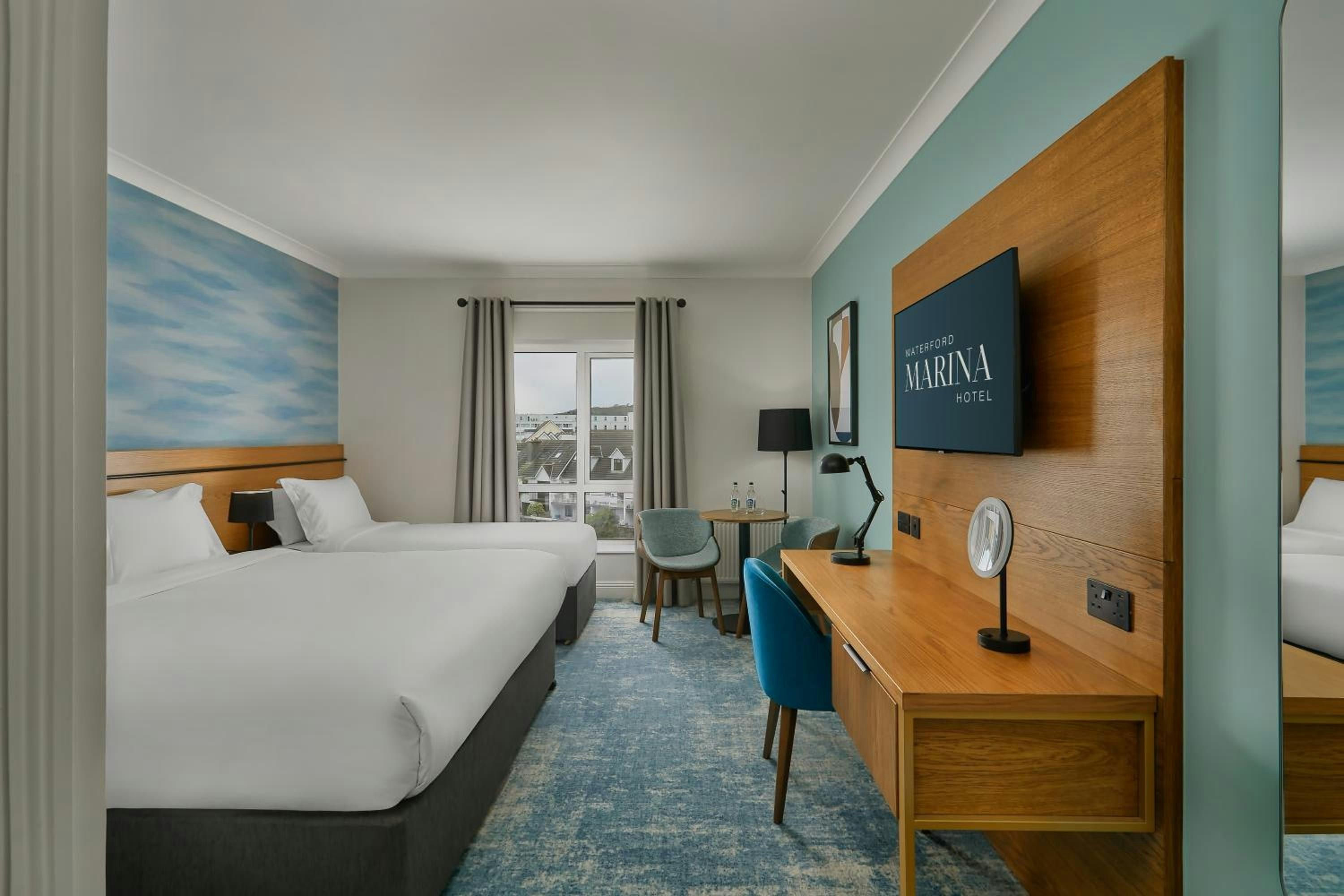 Waterford Marina Hotel - ווטרפורד - חדר שינה