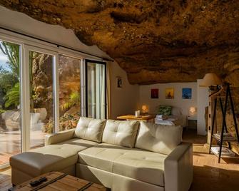 Cubo's Villa Las Capuchinas & Cave House - Torremolinos - Obývací pokoj