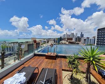 Lindos Flats Studios no Qualité - João Pessoa - Balkon