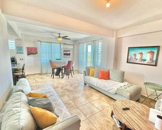 Location! Beautiful Views ! Tranquility ! Restaurants Nightlife 5 Min Drive! - Cabo Rojo - Living room