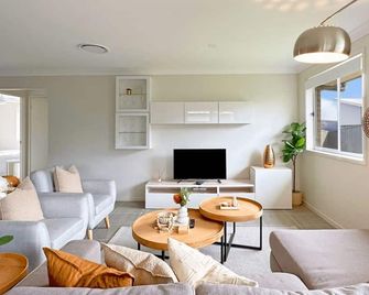 Vineyard Oasis Heart of the Hunter - Cessnock - Huiskamer
