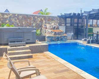 Luxury Canyon Suites - Boquete