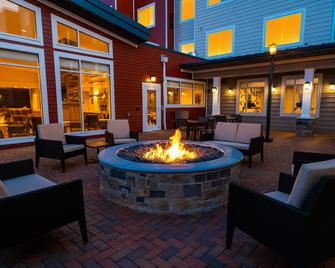 Residence Inn by Marriott Upper Marlboro Joint Base Andrews - Capitol Heights - Патіо