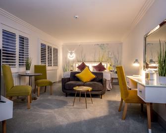 Best Western Plus White Horse Hotel - Londonderry - Living room