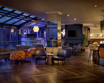 Hilton Leeds City - לידס - בר