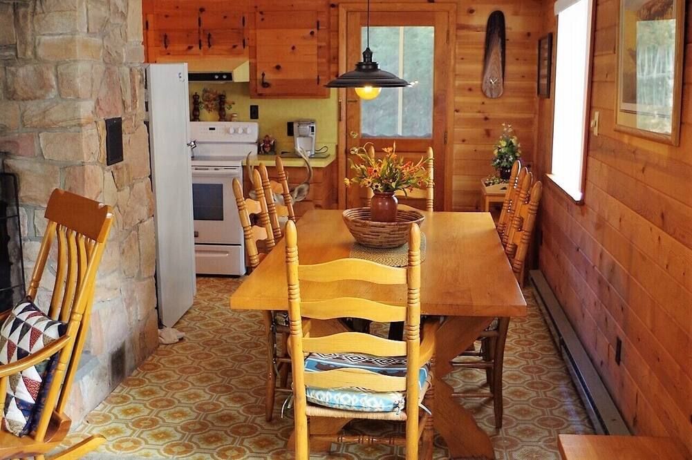 Woodland Pines Vacation Retreat: An Oasis in the Woods!