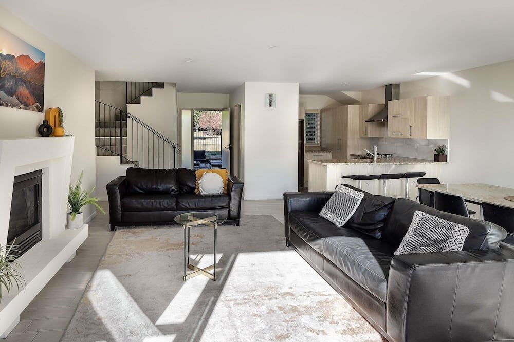 مانترا ليك تيكابو