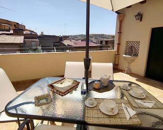 Delicious House In The Center With Terrace - Pietraperzia - Balcony