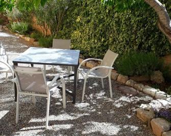 Montblanc Medieval, Ruta Del Cister, Cos - Montblanc - Patio