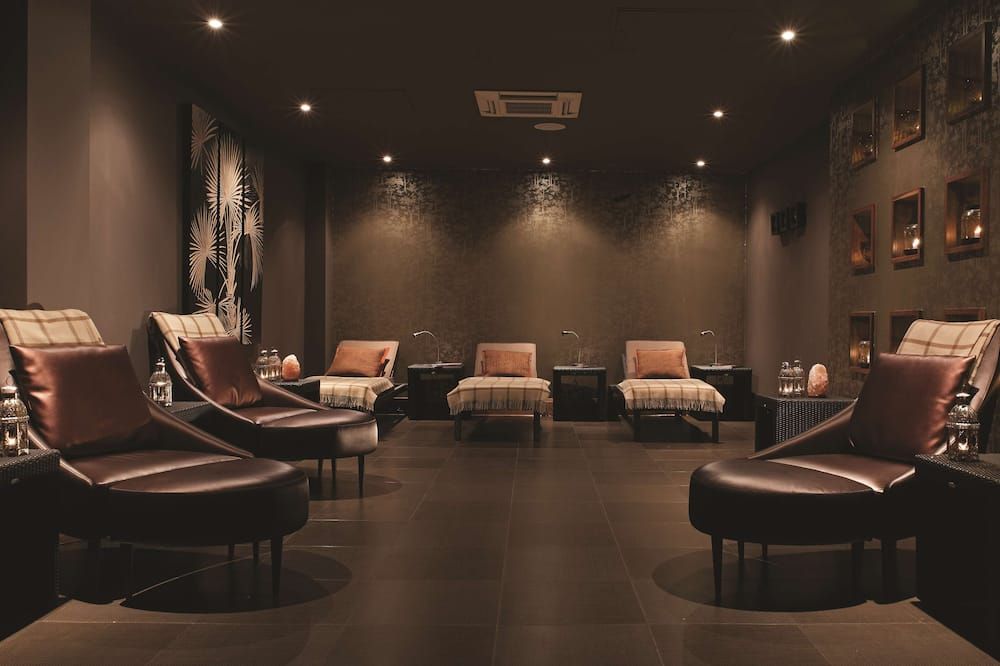 فندق وسبا ماكدونالد انشيرا