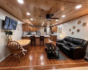 JC's Place #4 - Hebron - Living room