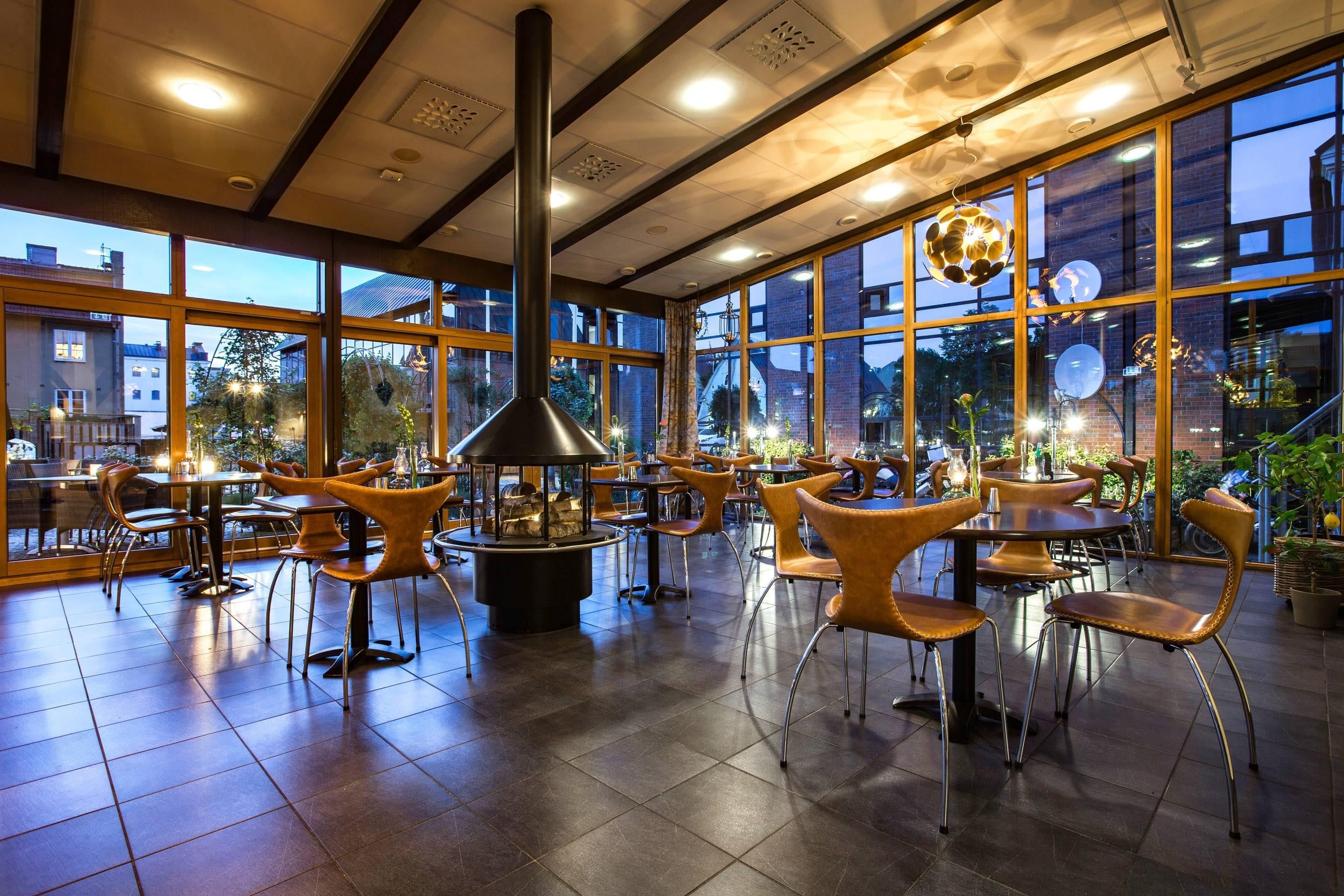 Home Hotel Carlscrona - Karlskrona - Restaurant
