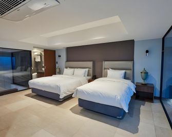 Partyz Hotel - Suwon - Soveværelse