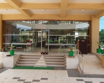 Seven Sky Clarks Exotica - Bhuj - Lobby