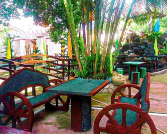 Jazkimronan Resort - Ciudad de Batangas - Patio