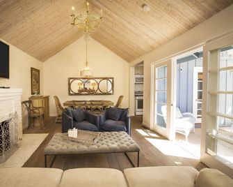 La Casa del Camino - Laguna Beach - Living room
