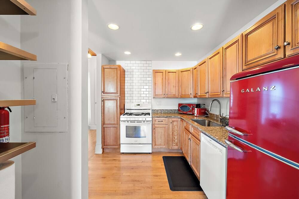 Elegant Detroit home, 1BR/1BA near downtown, parks, dining and culture vibes - Detroit - Cocina