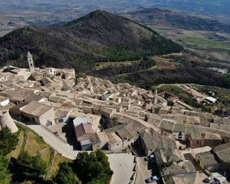 Cafuorchie - Arco Pronti - Sant'Agata di Puglia - Vista del exterior