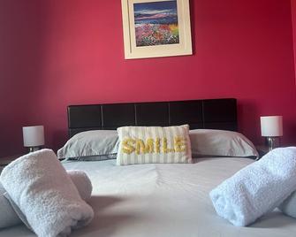 The waterfront - Tarbert - Chambre
