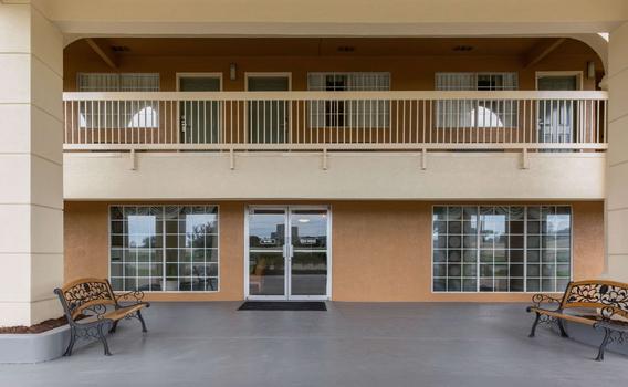 Quality Inn Clute Freeport 62 6 9 Clute Hotel Deals