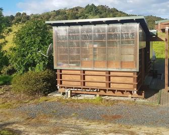 Waikare Waters - Luxury Cabin Complex in a private wilderness and waterway. - Russell - Building
