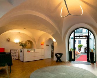 Hotel Maxplatz - Hof - Lobby