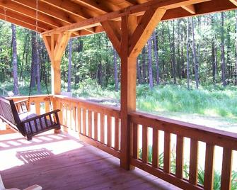 Private Amish Log Cabin Getaway - Black River Falls - Balkon