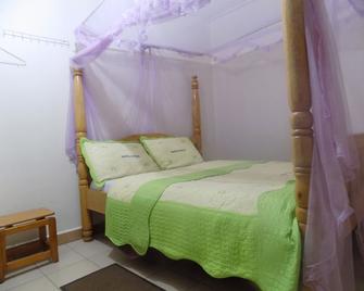 Hotel B Plus - Mbarara - Bedroom