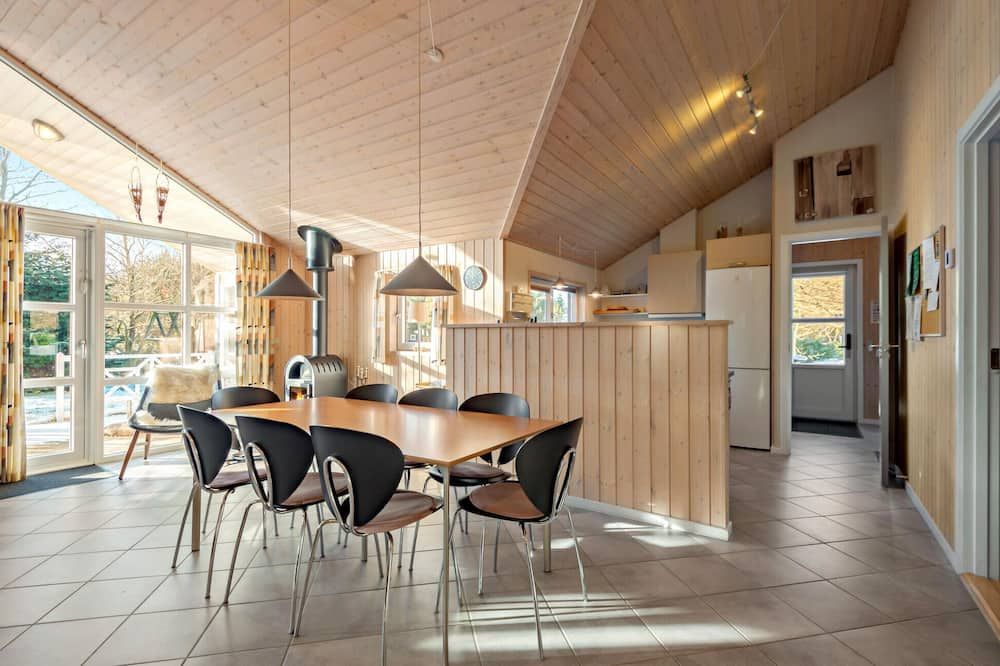Amazing Home In Oksbøl With Wifi – Varde