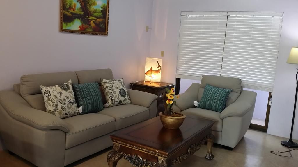 Living room view of Lee's comfort house