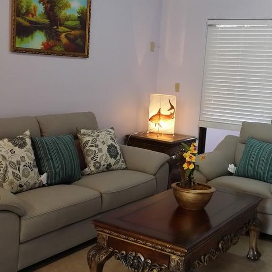 Living room view of Lee's comfort house