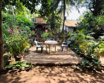 Adilson Guest House - Calangute - Patio