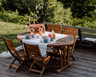 Lindhouse - Country House a Govone - Govone - Patio