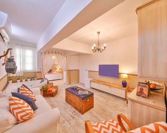 Palas Ilica - Cesme - Living room