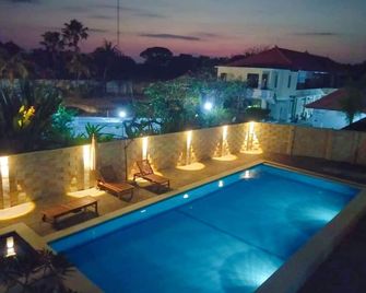 The Laviana Hotel - Buleleng - Pool