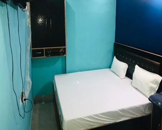 Hotel Sopan - Sītāpur - Bedroom