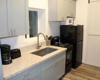 New Basement Apartment - La Mesa - Kitchen