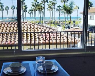 Los Bungalows - Imperial Beach - Balcony
