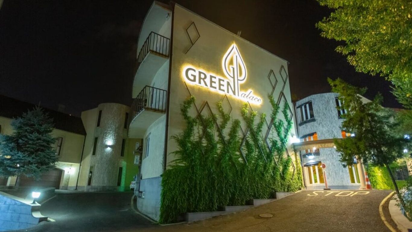 Green Palace Hotel