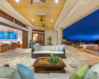 Kona Mountain Retreat - Big Island of Hawaii - Hōlualoa - Living room